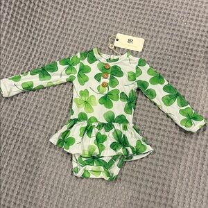 Bums & Roses Happy Go Lucky St Patrick’s Day  Bodysuit Skirt NEW size 3-6 months
